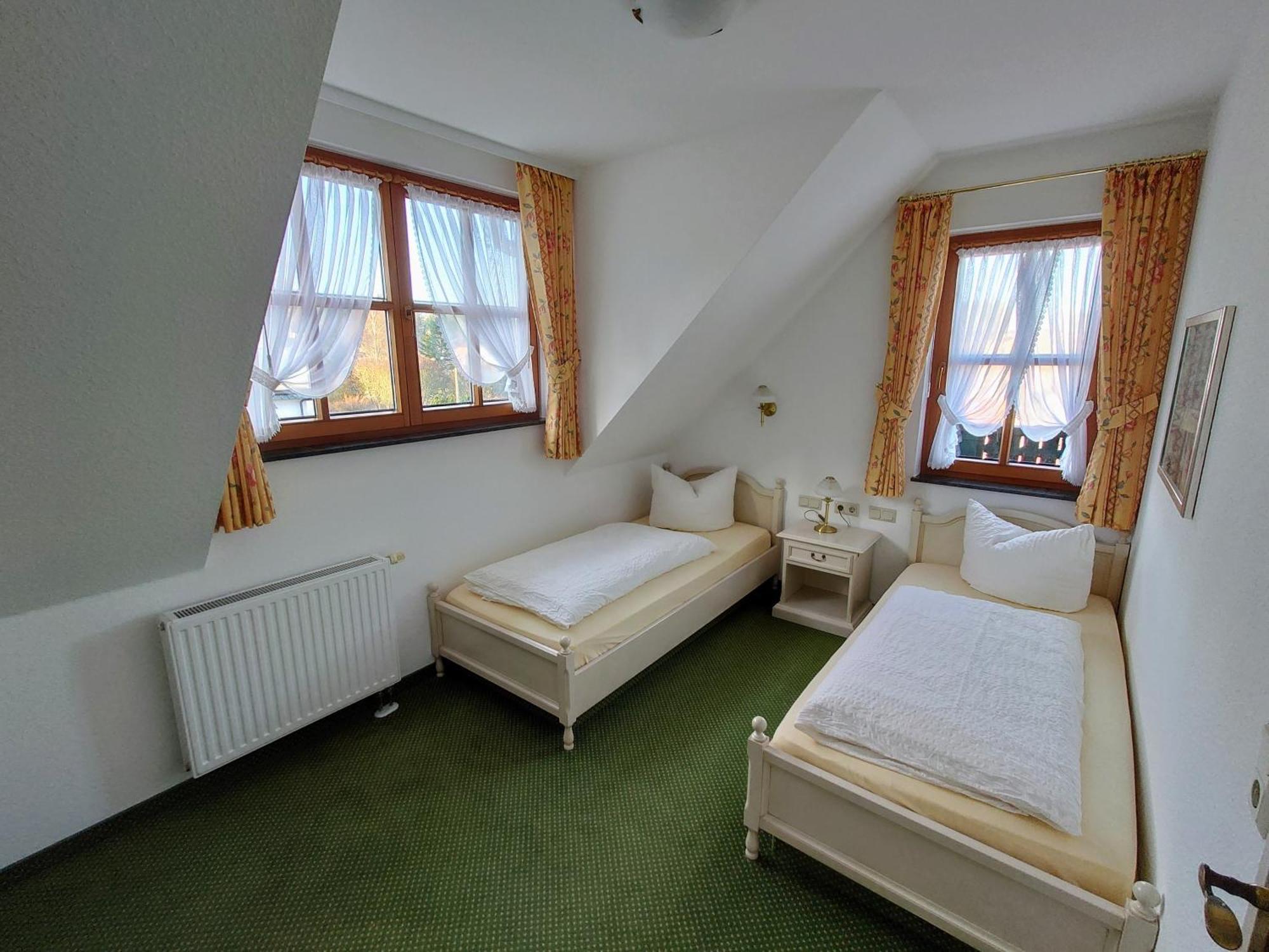 Hotel Und Berggasthof Zum Sonnenhof Sorge Værelse billede